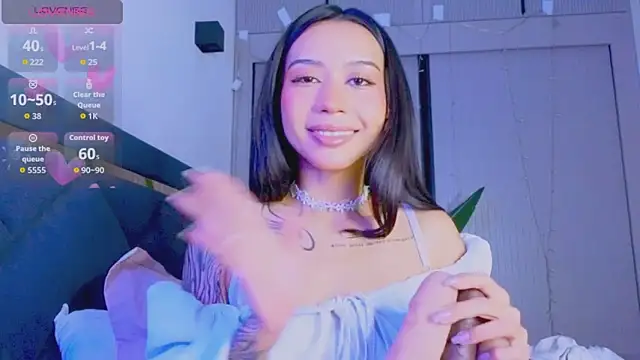 Mia Tin online show from February 4, 1:50 pm