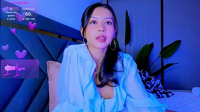 Mia Tin online show from March 29, 7:59 pm