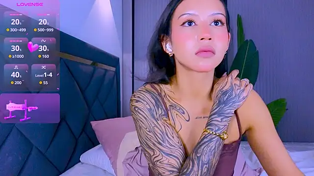 Snapshot of Mia_Tin chatting on June 11, 2:14 pm Mia Tin online show from June 11, 2:14 pm