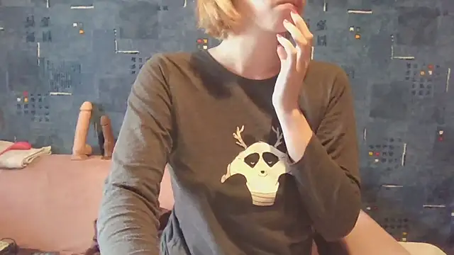 Snapshot of virginriverofficial chatting on May 14, 8:22 am virginriverofficial online show from May 14, 8:22 am