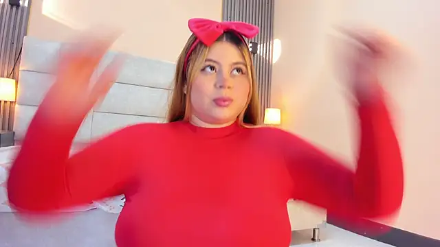 EYMI TOMSOM online show from January 7, 10:53 am