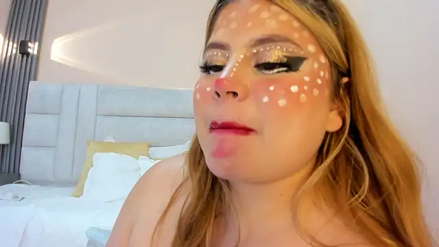 EYMI TOMSOM online show from November 24, 11:16 pm