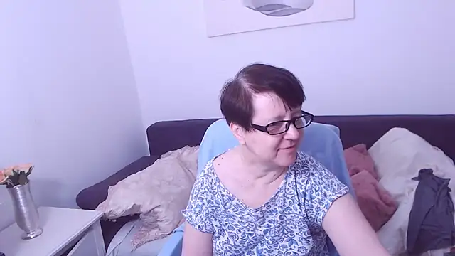 ChristaRose online show from March 15, 12:34 pm