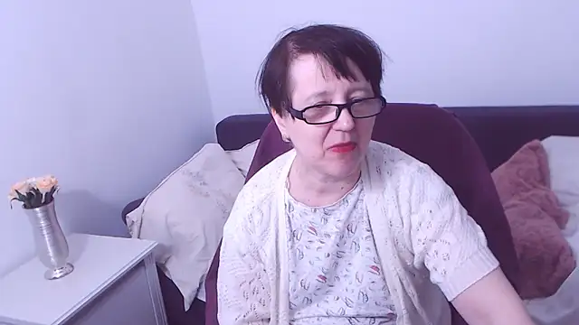 Snapshot of ChristaRose chatting on February 24, 12:30 am ChristaRose online show from February 24, 12:30 am