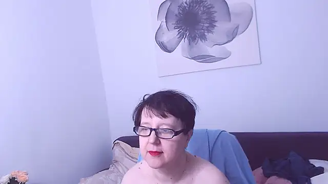 Snapshot of ChristaRose chatting on October 9, 6:41 pm ChristaRose online show from October 9, 6:41 pm