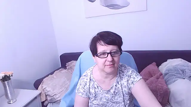 ChristaRose online show from February 14, 10:10 pm