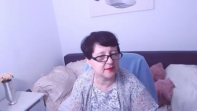 Snapshot of ChristaRose chatting on October 5, 12:12 am ChristaRose online show from October 5, 12:12 am