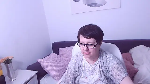 ChristaRose online show from April 10, 12:06 am