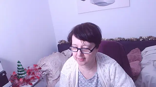 ChristaRose online show from December 19, 7:49 pm