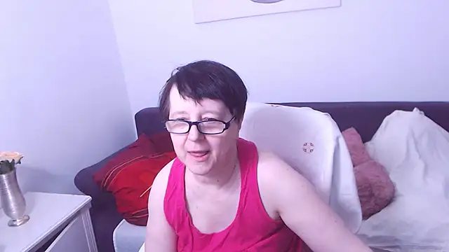 ChristaRose online show from June 15, 5:01 pm
