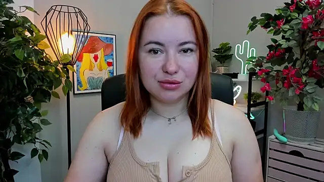 Snapshot of LAYLAxSTAR chatting on September 11, 6:24 am LAYLAxSTAR online show from September 11, 6:24 am