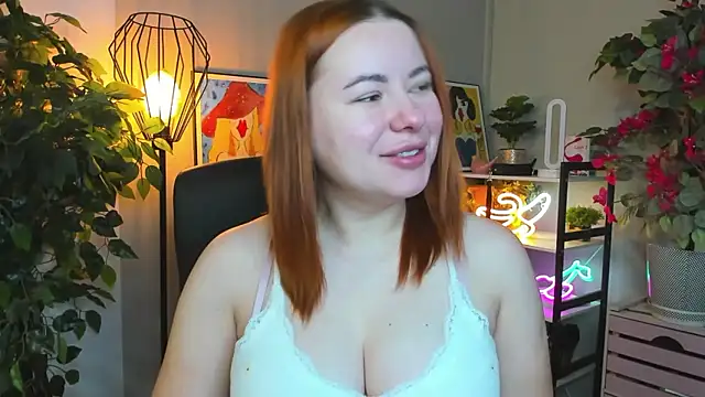 Snapshot of LAYLAxSTAR chatting on January 12, 7:48 am LAYLAxSTAR online show from January 12, 7:48 am