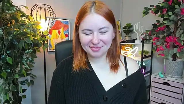 Snapshot of LAYLAxSTAR chatting on September 24, 6:42 am LAYLAxSTAR online show from September 24, 6:42 am