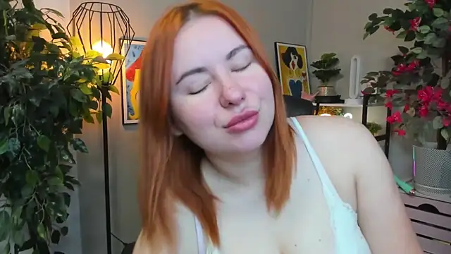 Snapshot of LAYLAxSTAR chatting on November 7, 7:35 am LAYLAxSTAR online show from November 7, 7:35 am