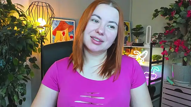 Snapshot of LAYLAxSTAR chatting on December 15, 7:25 am LAYLAxSTAR online show from December 15, 7:25 am