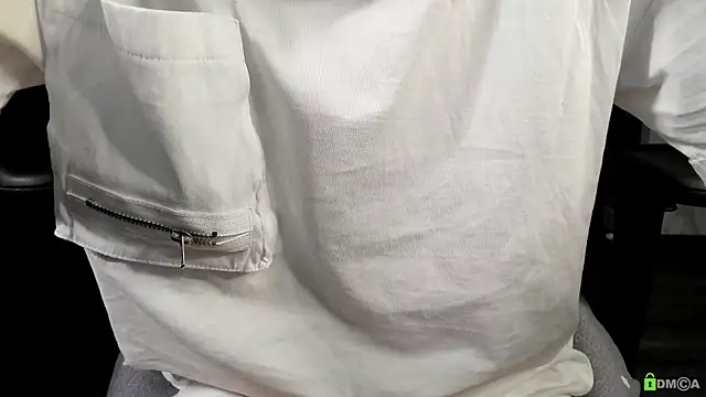 Snapshot of Courtney_Luv chatting on November 4, 12:09 pm Courtney Luv online show from November 4, 12:09 pm