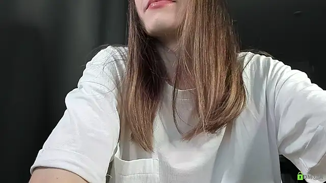 Snapshot of Courtney_Luv chatting on January 11, 12:56 pm Courtney Luv online show from January 11, 12:56 pm