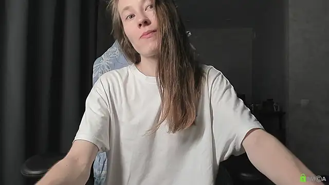 Courtney Luv online show from June 30, 5:13 pm