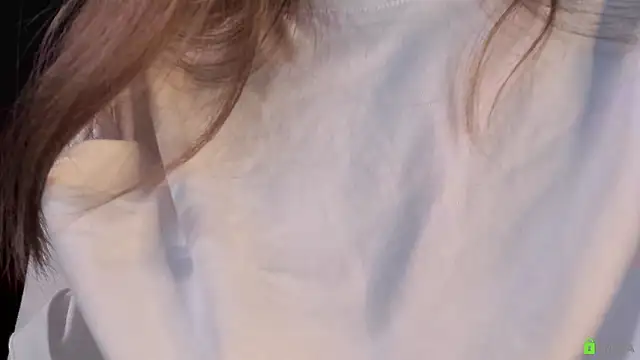 Snapshot of Courtney_Luv chatting on February 20, 1:35 pm Courtney Luv online show from February 20, 1:35 pm