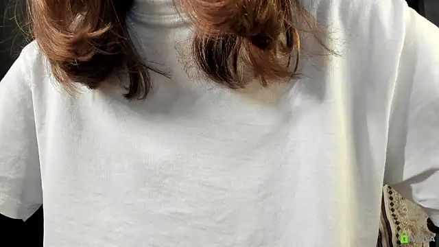 Snapshot of Courtney_Luv chatting on October 30, 2:36 pm Courtney Luv online show from October 30, 2:36 pm