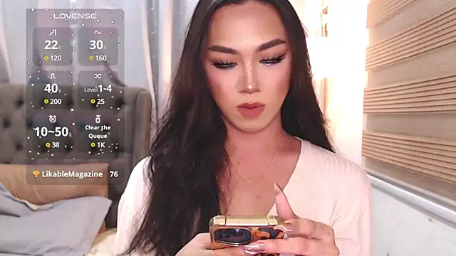 Snapshot of Local_Hoelyx chatting on January 9, 6:47 pm Local Hoelyx online show from January 9, 6:47 pm