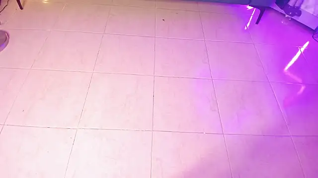 Snapshot of _liathompsom09 chatting on February 9, 11:03 pm liathompsom09 online show from February 9, 11:03 pm