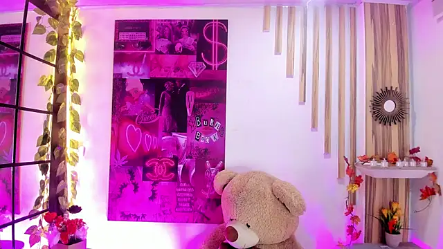  liathompsom09 online show from December 18, 11:08 pm