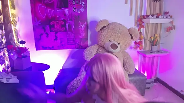  liathompsom09 online show from December 17, 9:53 pm