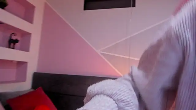  liathompsom09 online show from December 16, 8:02 pm