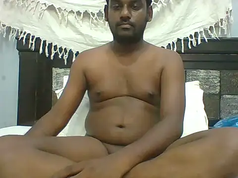 Snapshot of Slavebottombdsm09 chatting on April 18, 6:21 pm Slavebottombdsm09 online show from April 18, 6:21 pm