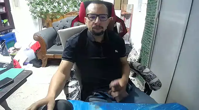 Snapshot of alexam_gal@xh chatting on February 7, 1:53 pm alexam galxh online show from February 7, 1:53 pm
