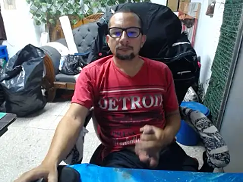 Snapshot of alexam_gal@xh chatting on March 12, 9:13 pm alexam galxh online show from March 12, 9:13 pm