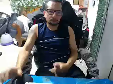 Snapshot of alexam_gal@xh chatting on March 20, 12:43 pm alexam galxh online show from March 20, 12:43 pm