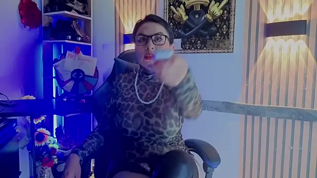 Ivvannaparis online show from February 9, 3:10 pm