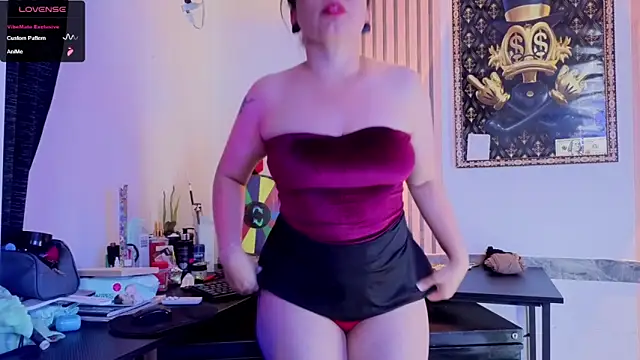 Ivvannaparis online show from May 1, 4:45 pm