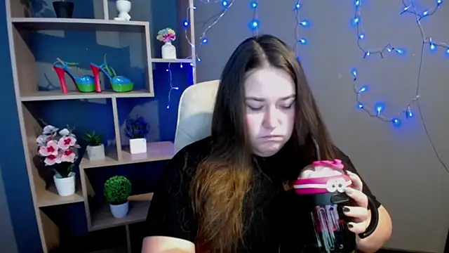 XX Daniella XX online show from November 18, 7:33 am