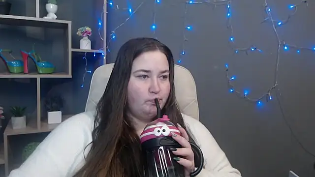 XX Daniella XX online show from November 14, 7:23 am