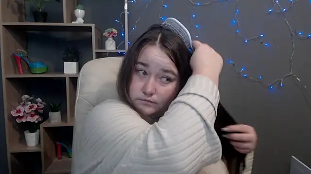 XX Daniella XX online show from November 4, 7:45 am