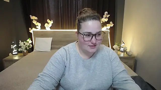 Snapshot of XX_Daniella_XX chatting on April 23, 6:20 am XX Daniella XX online show from April 23, 6:20 am