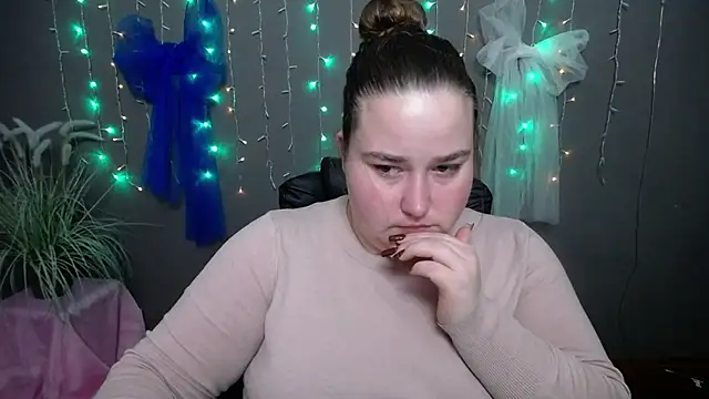 XX Daniella XX online show from December 4, 7:29 am