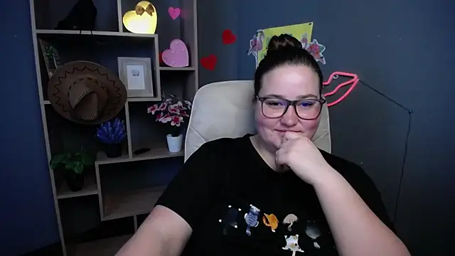 Snapshot of XX_Daniella_XX chatting on May 16, 6:23 am XX Daniella XX online show from May 16, 6:23 am