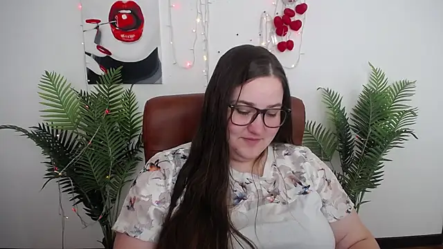 Snapshot of XX_Daniella_XX chatting on May 13, 6:31 am XX Daniella XX online show from May 13, 6:31 am
