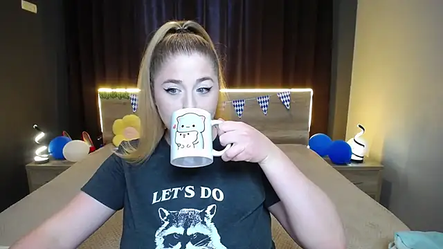 JessikaDaniel online show from October 4, 6:26 am