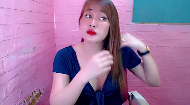 9inSelfSucker online show from March 18, 9:45 am