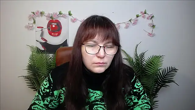 AliceInksSweetty online show from February 7, 7:05 am