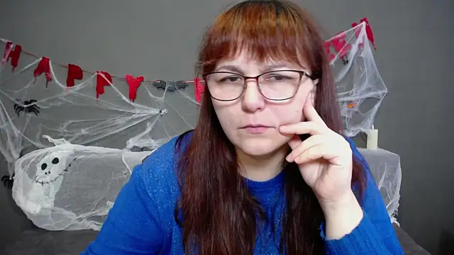 Snapshot of AliceInksSweetty chatting on October 26, 7:09 am AliceInksSweetty online show from October 26, 7:09 am