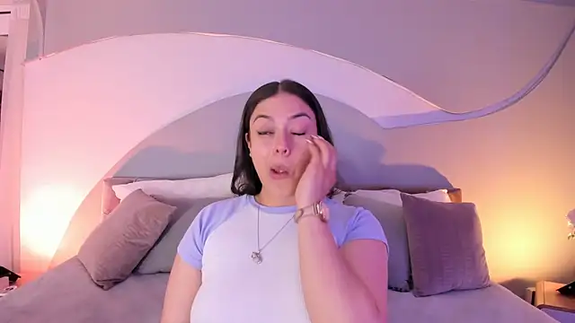 Nicolle W online show from September 11, 11:54 am