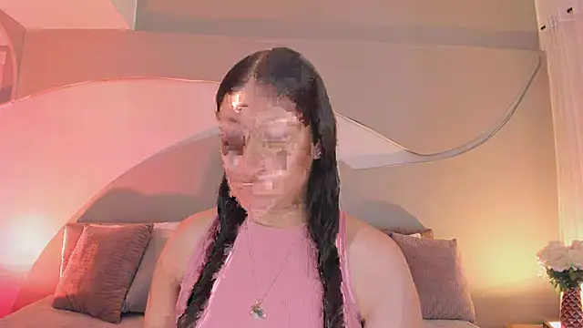 Nicolle W online show from October 29, 11:53 am