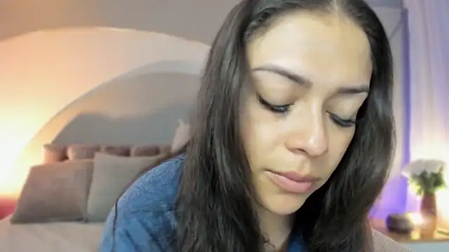 Snapshot of Nicolle_W chatting on July 14, 11:49 am Nicolle W online show from July 14, 11:49 am