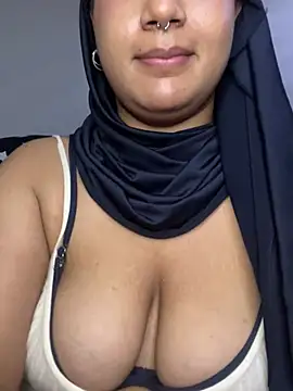 Snapshot of Maryam_yamal chatting on January 26, 1:09 am Maryam yamal online show from January 26, 1:09 am